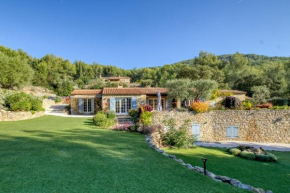 Magnificent House with POOL AND GARDEN